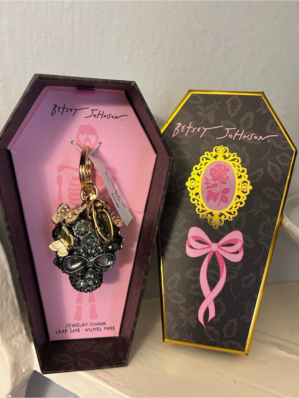 Betsey Johnson Black and Gold Halloween Crystal Skull Keychain Purse Charm